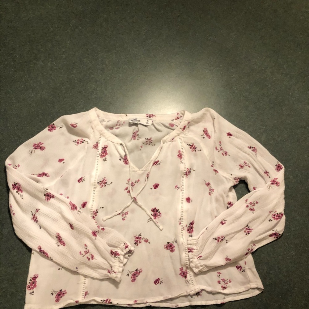Women’s Crop Hollister Peasant Top